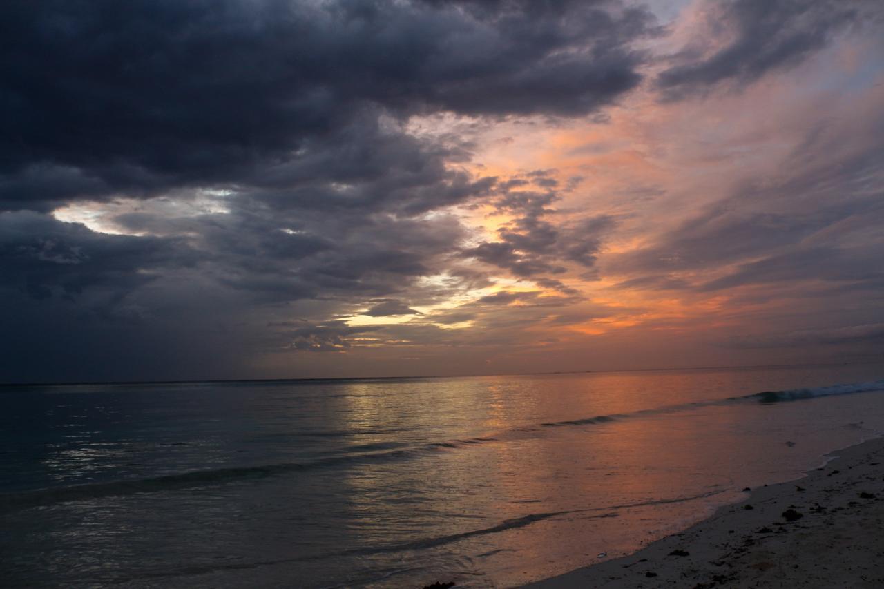 African Sun Sea Beach Resort & Spa Zanzibar Exterior photo